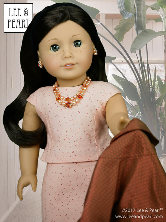 Perfect for vintage lovers! Sew up stunning 60s style for your dolls with our Pattern 1964: Darling Doris 1960s Ladies’ Suit for 18 Inch American Girl dolls. Find this gorgeous pattern in the Lee & Pearl Etsy store at https://www.etsy.com/listing/563966589/lp-1964-darling-doris-1960s-ladies-suit
