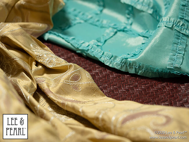 Fabric and pattern lovers, we've got great news for you. Click through to see some of the gorgeous materials — and the workroom machine — that we got at a recent liquidation sale in Dallas. And check out SNEAK PEEK 2 at our COMING VERY SOON new exclusive pattern for Lee & Pearl mailing list subscribers!